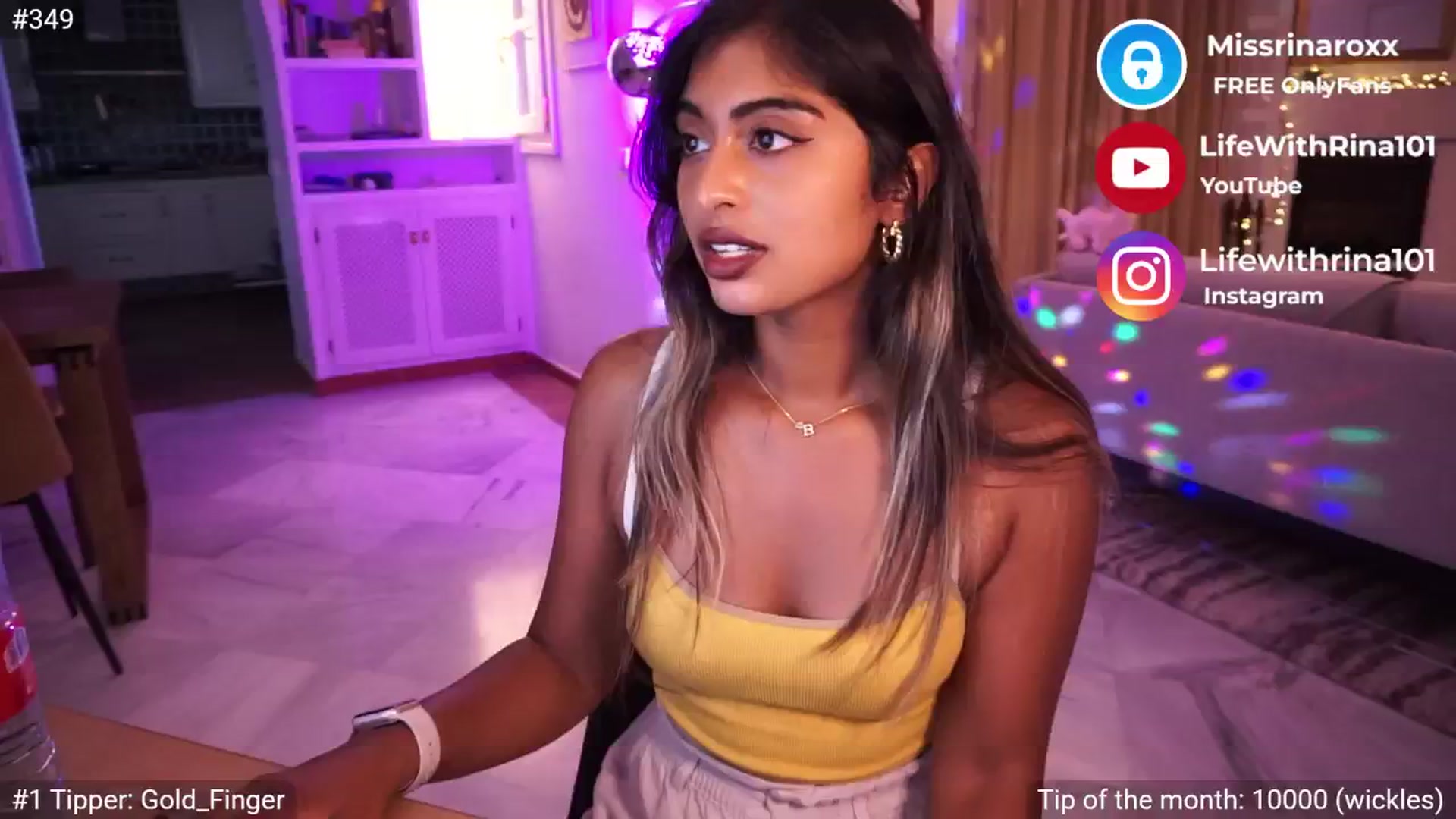 Gallery image thumbnail from Missrinaroxx's myfreecams stream on, 05/14/2025, 20:23 image 6 of 20