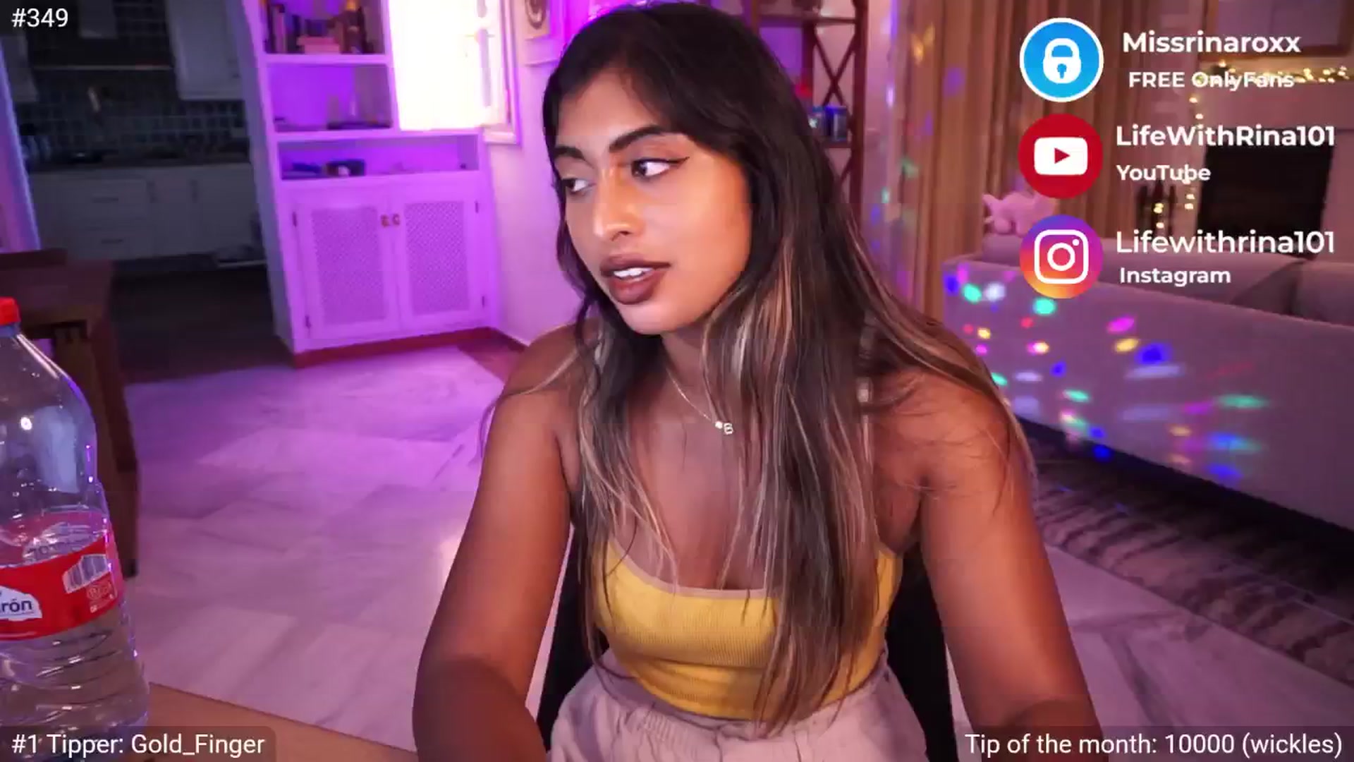 Gallery image thumbnail from Missrinaroxx's myfreecams stream on, 05/14/2025, 20:23 image 4 of 20