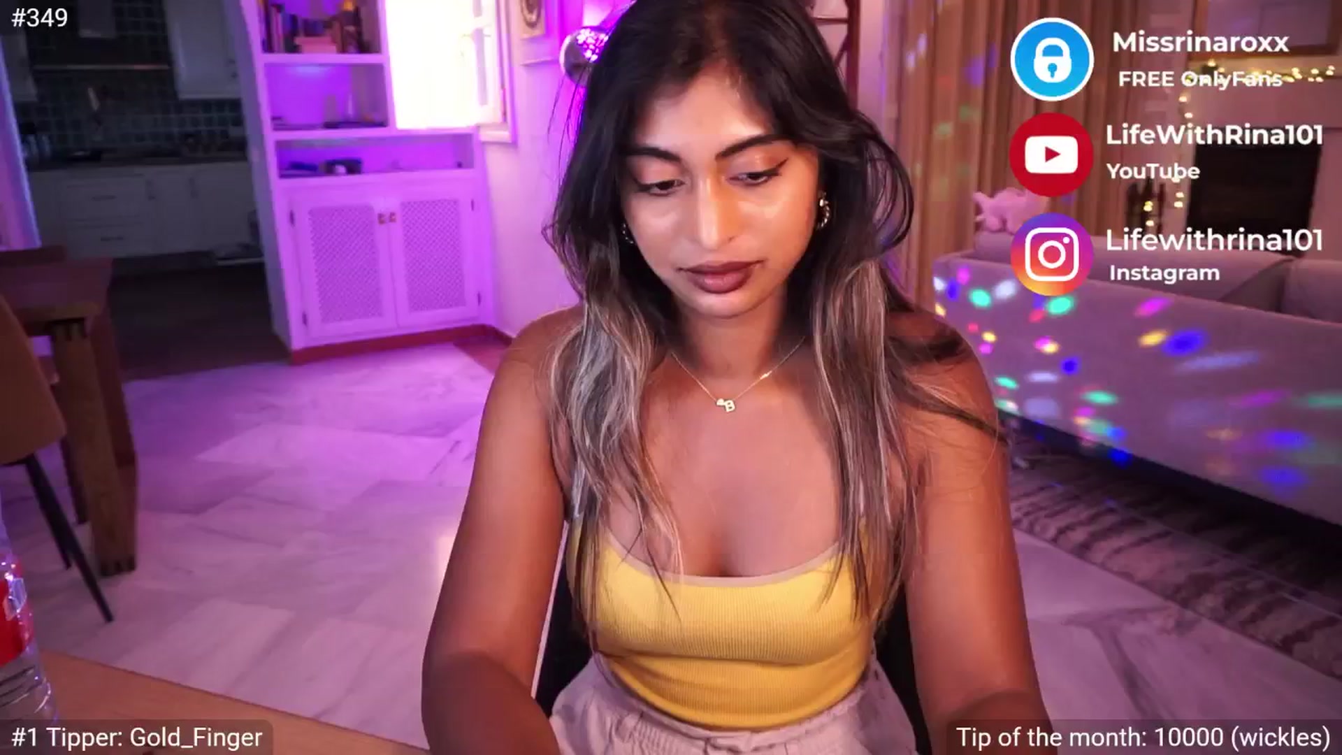 Gallery image thumbnail from Missrinaroxx's myfreecams stream on, 05/14/2025, 20:23 image 5 of 20
