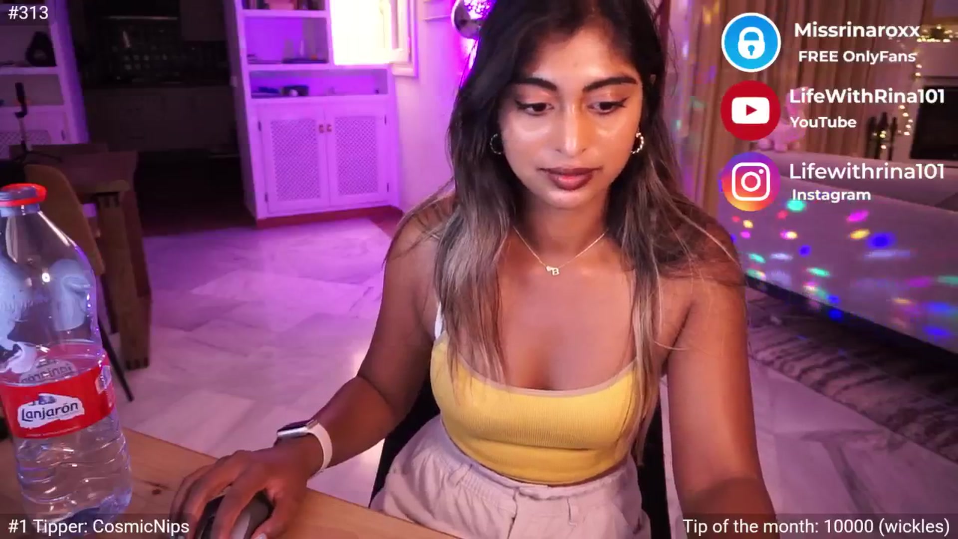 Gallery image thumbnail from Missrinaroxx's myfreecams stream on, 05/14/2025, 20:23 image 14 of 20