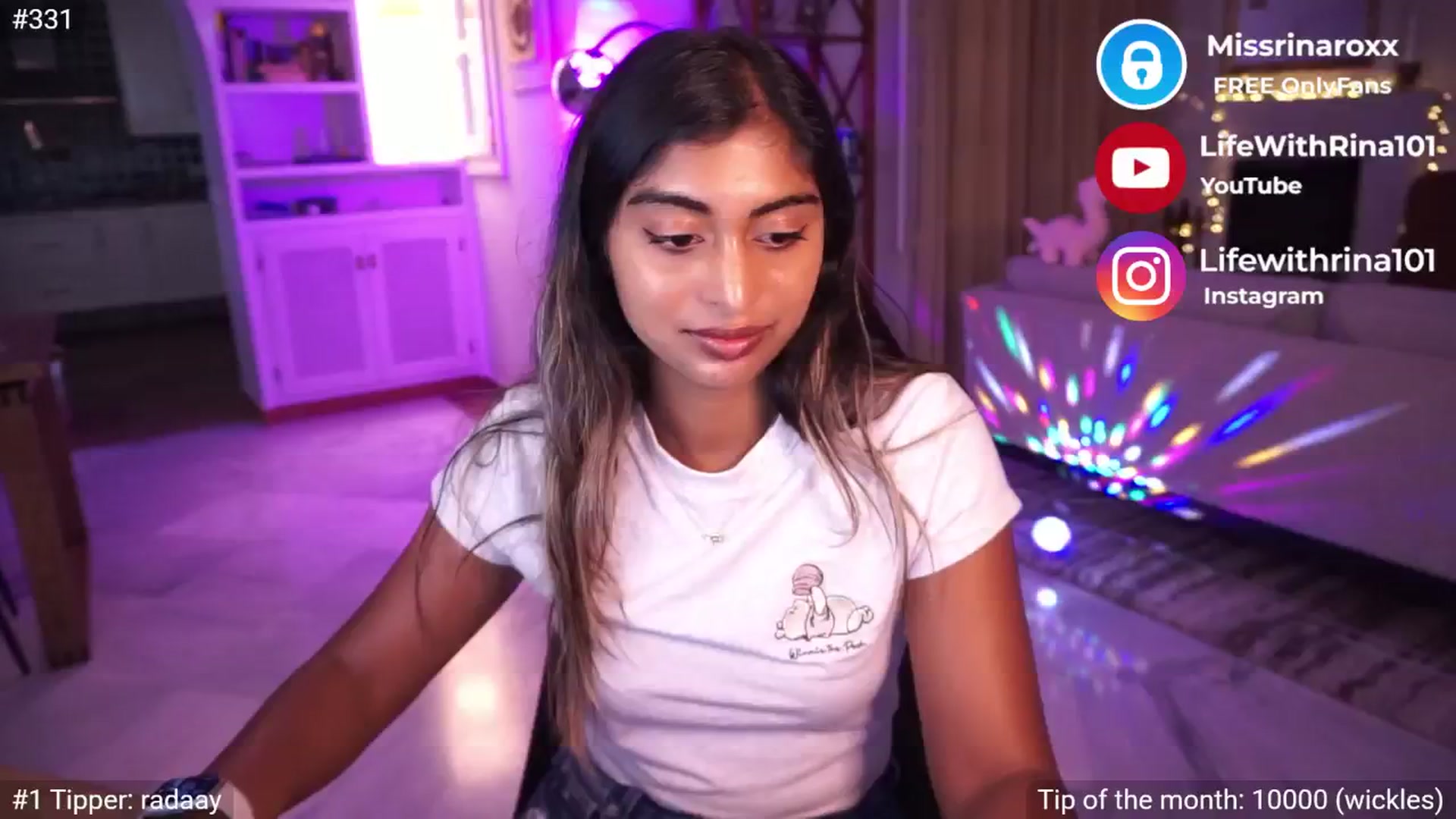 Gallery image thumbnail from Missrinaroxx's myfreecams stream on, 05/15/2025, 19:15 image 14 of 20