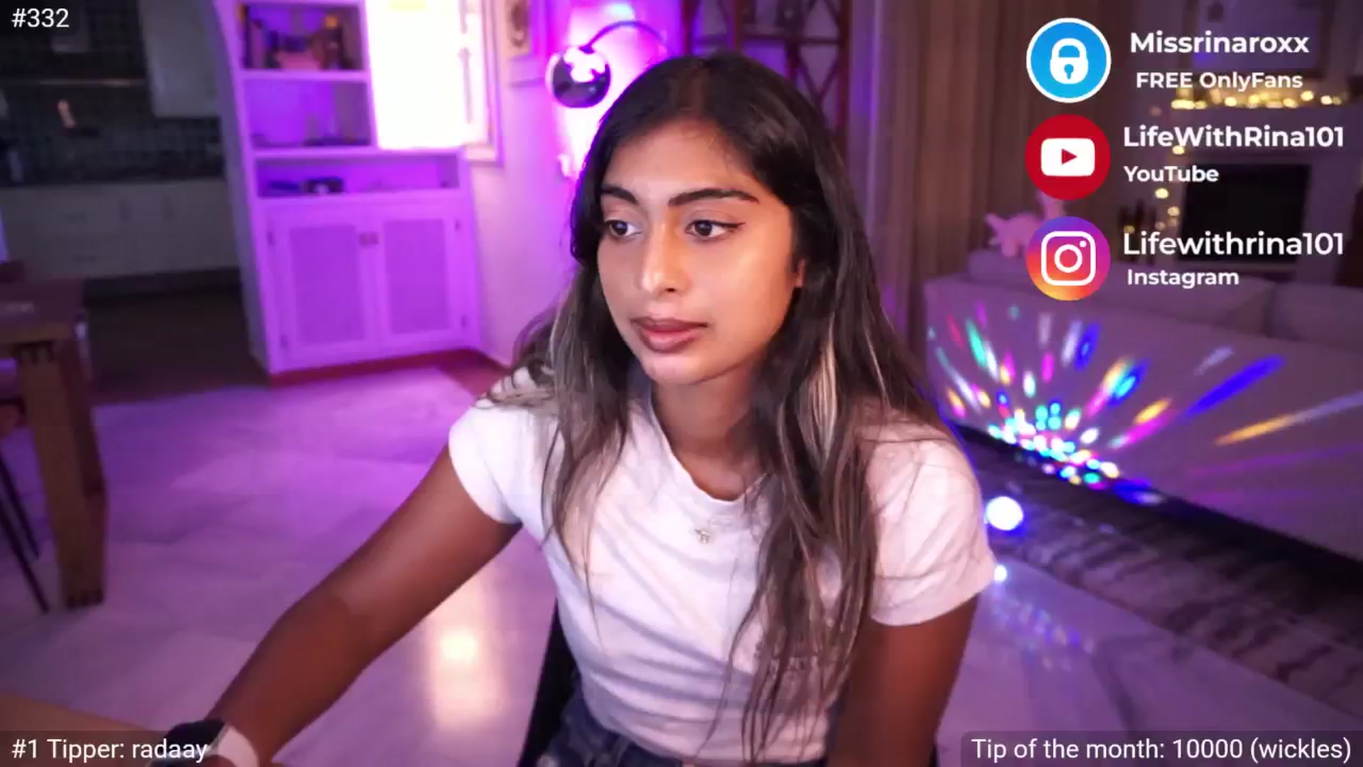 Gallery image thumbnail from Missrinaroxx's myfreecams stream on, 05/15/2025, 19:15 image 10 of 20