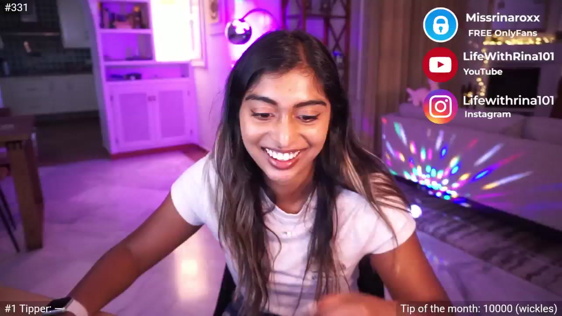 Gallery image thumbnail from Missrinaroxx's myfreecams stream on, 05/15/2025, 19:15 image 7 of 20