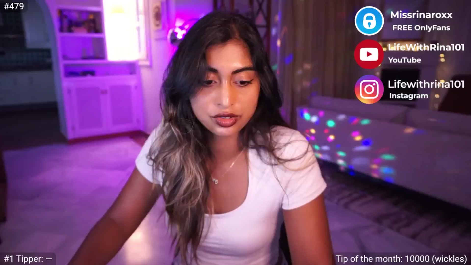 Gallery image thumbnail from Missrinaroxx's myfreecams stream on, 05/19/2025, 19:08 image 3 of 20