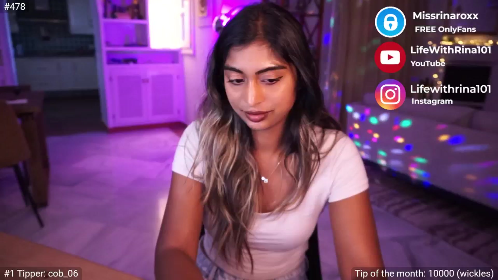 Gallery image thumbnail from Missrinaroxx's myfreecams stream on, 05/19/2025, 19:08 image 9 of 20