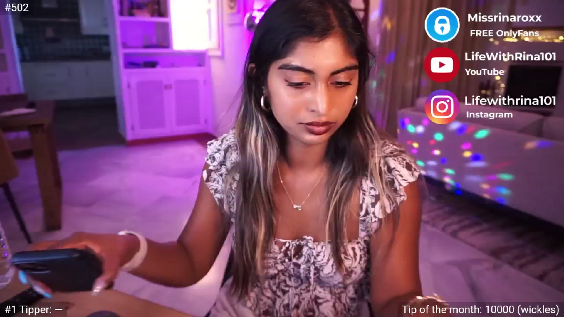 Gallery image thumbnail from Missrinaroxx's myfreecams stream on, 05/20/2025, 18:10 image 19 of 20