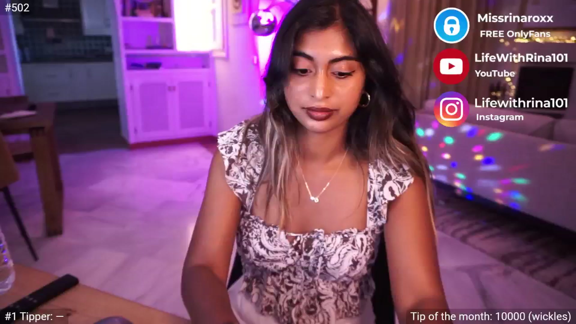 Gallery image thumbnail from Missrinaroxx's myfreecams stream on, 05/20/2025, 18:10 image 4 of 20