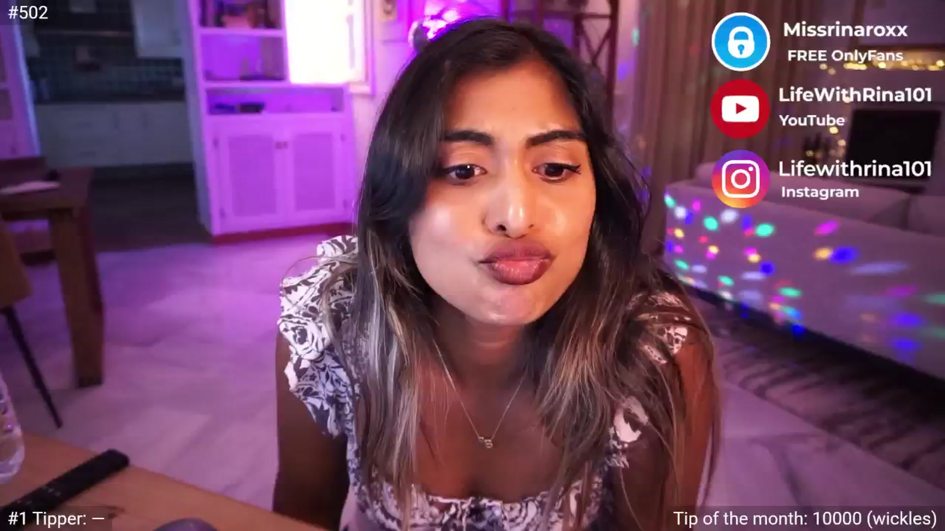 Gallery image thumbnail from Missrinaroxx's myfreecams stream on, 05/20/2025, 18:10 image 5 of 20
