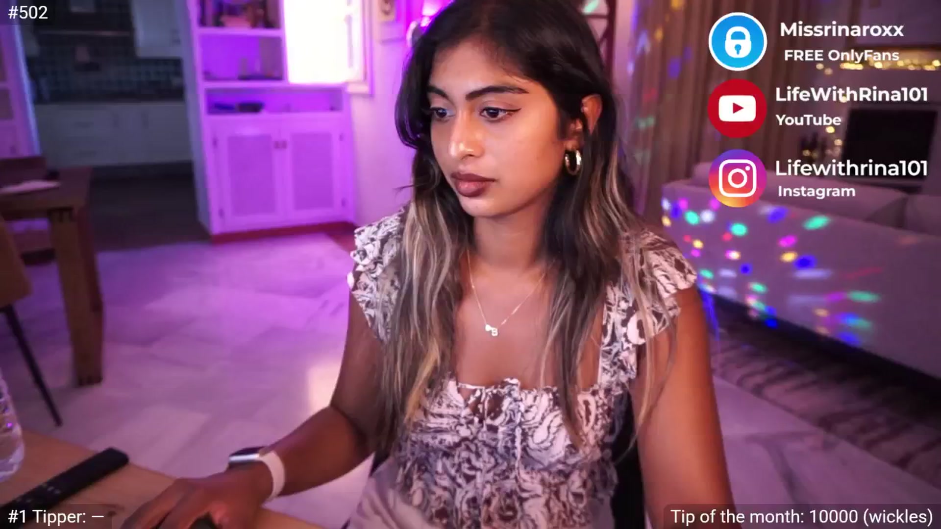 Gallery image thumbnail from Missrinaroxx's myfreecams stream on, 05/20/2025, 18:10 image 16 of 20