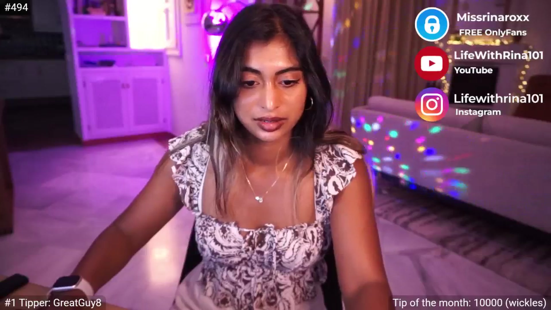 Gallery image thumbnail from Missrinaroxx's myfreecams stream on, 05/20/2025, 19:07 image 17 of 20