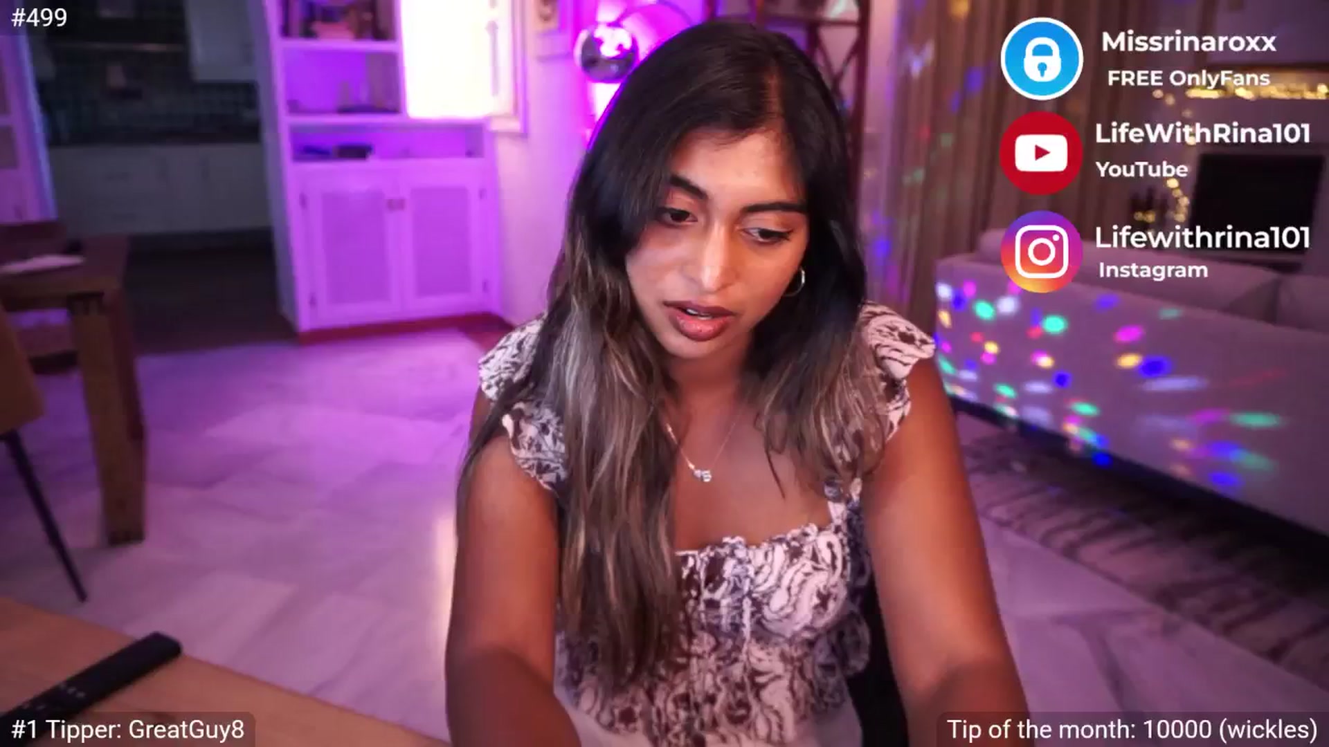 Gallery image thumbnail from Missrinaroxx's myfreecams stream on, 05/20/2025, 19:07 image 3 of 20