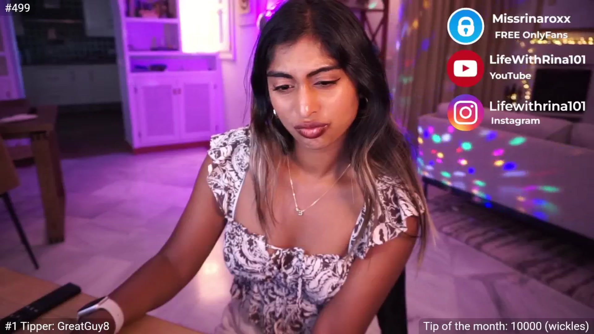 Gallery image thumbnail from Missrinaroxx's myfreecams stream on, 05/20/2025, 19:07 image 9 of 20