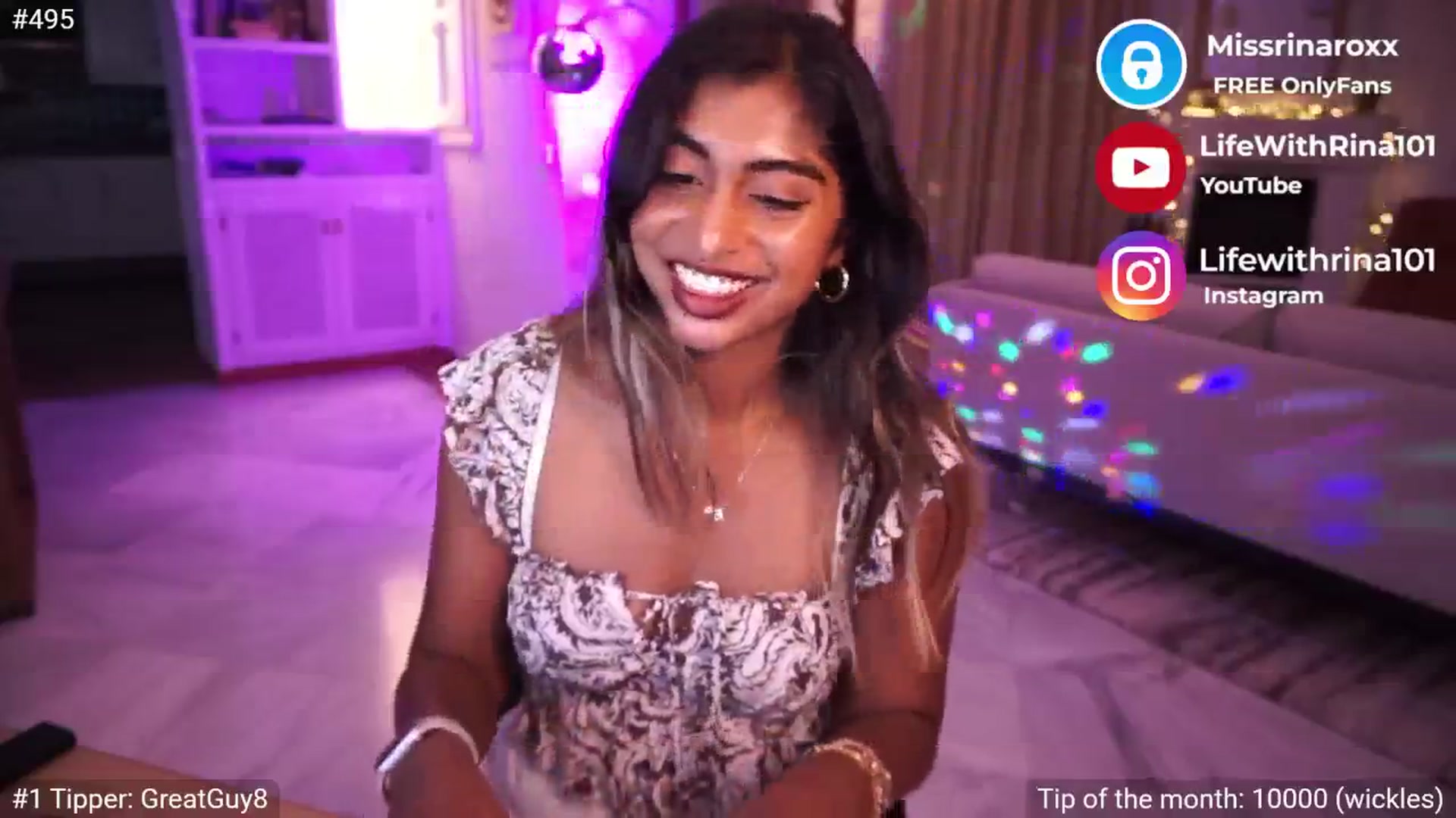 Gallery image thumbnail from Missrinaroxx's myfreecams stream on, 05/20/2025, 19:07 image 16 of 20