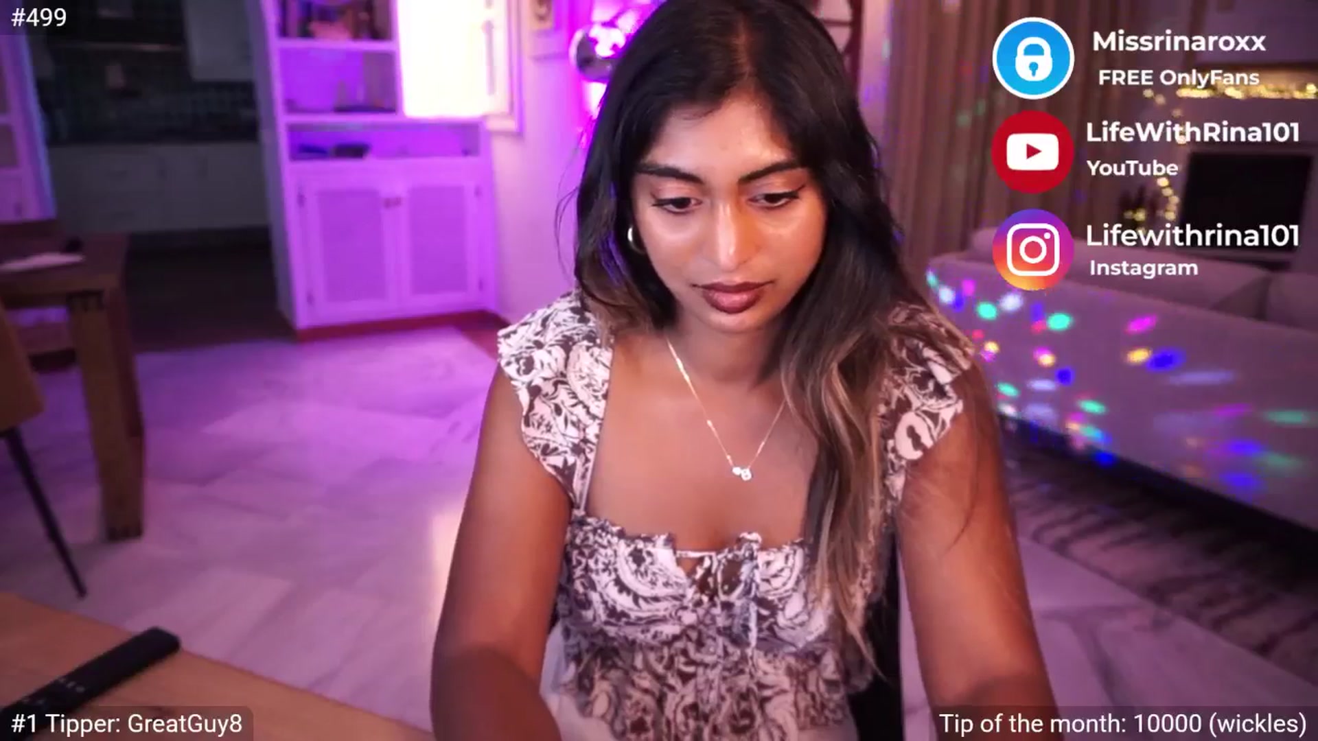 Gallery image thumbnail from Missrinaroxx's myfreecams stream on, 05/20/2025, 19:07 image 11 of 20