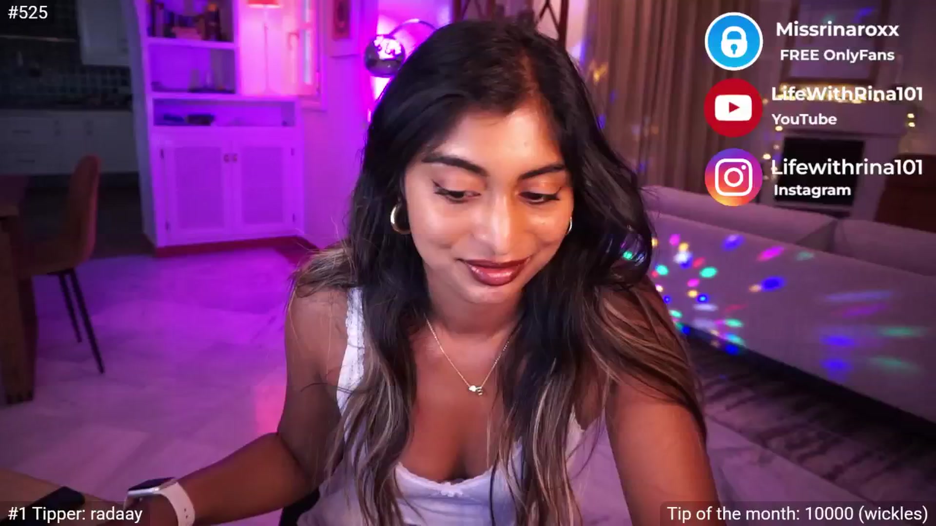 Gallery image thumbnail from Missrinaroxx's myfreecams stream on, 05/21/2025, 20:15 image 7 of 20