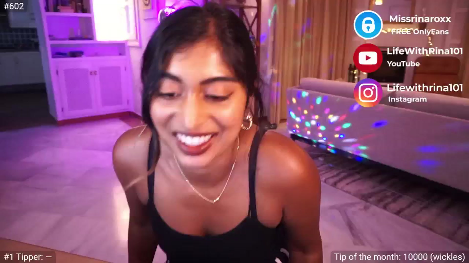 Gallery image thumbnail from Missrinaroxx's myfreecams stream on, 05/27/2025, 19:41 image 3 of 20