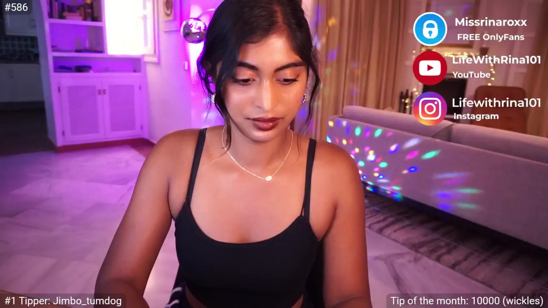 Gallery image thumbnail from Missrinaroxx's myfreecams stream on, 05/27/2025, 19:41 image 4 of 20