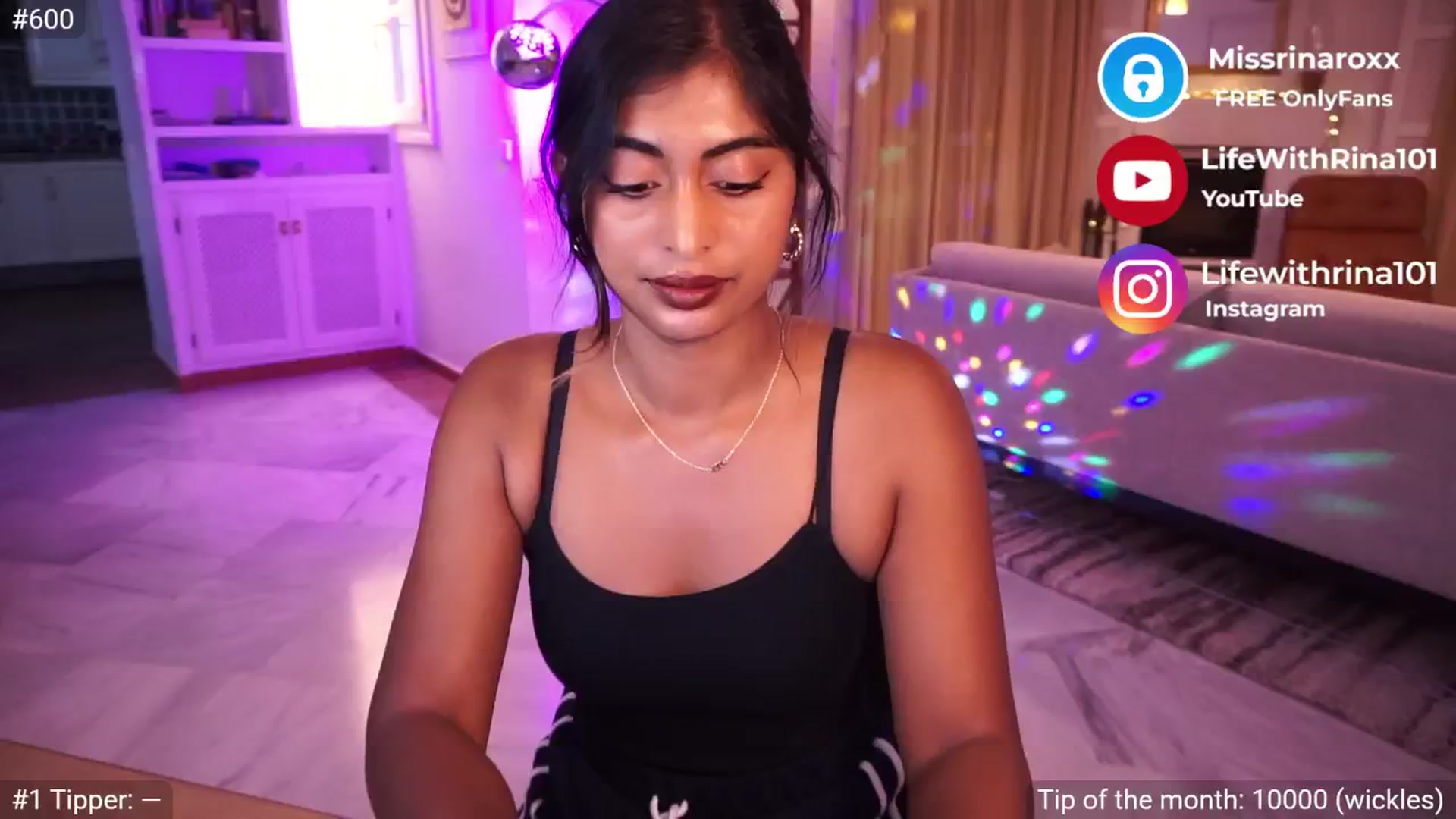 Gallery image thumbnail from Missrinaroxx's myfreecams stream on, 05/27/2025, 19:41 image 2 of 20