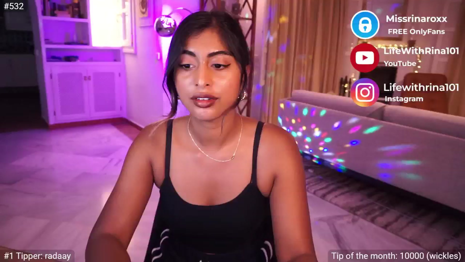 Gallery image thumbnail from Missrinaroxx's myfreecams stream on, 05/27/2025, 19:41 image 15 of 20