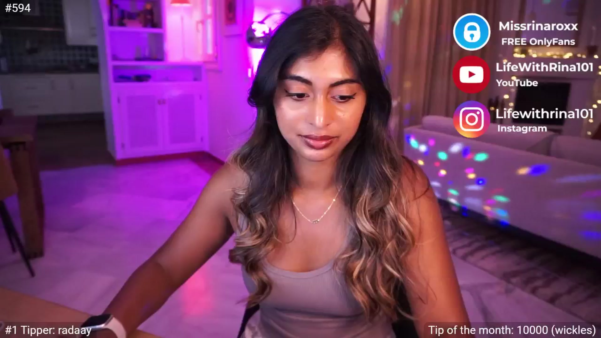 Gallery image thumbnail from Missrinaroxx's myfreecams stream on, 05/29/2025, 19:03 image 1 of 20