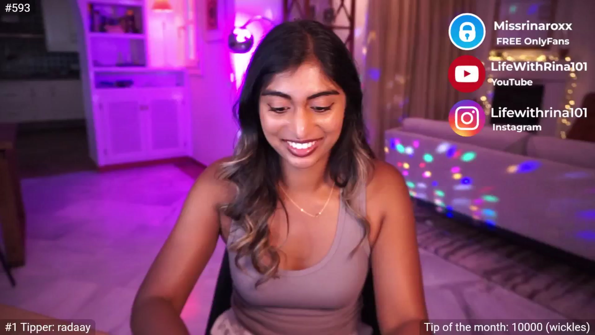 Gallery image thumbnail from Missrinaroxx's myfreecams stream on, 05/29/2025, 19:03 image 7 of 20