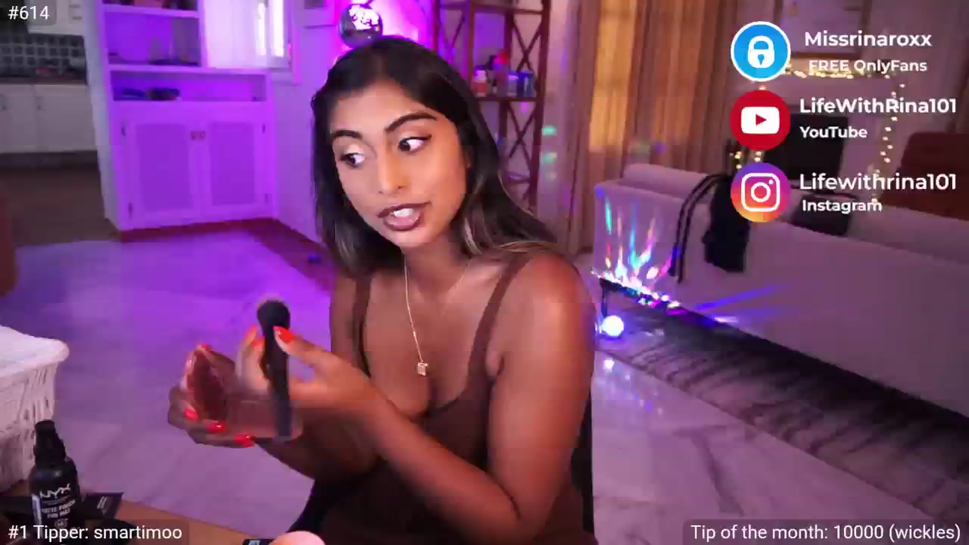 Gallery image thumbnail from Missrinaroxx's myfreecams stream on, 05/30/2025, 17:14 image 6 of 20