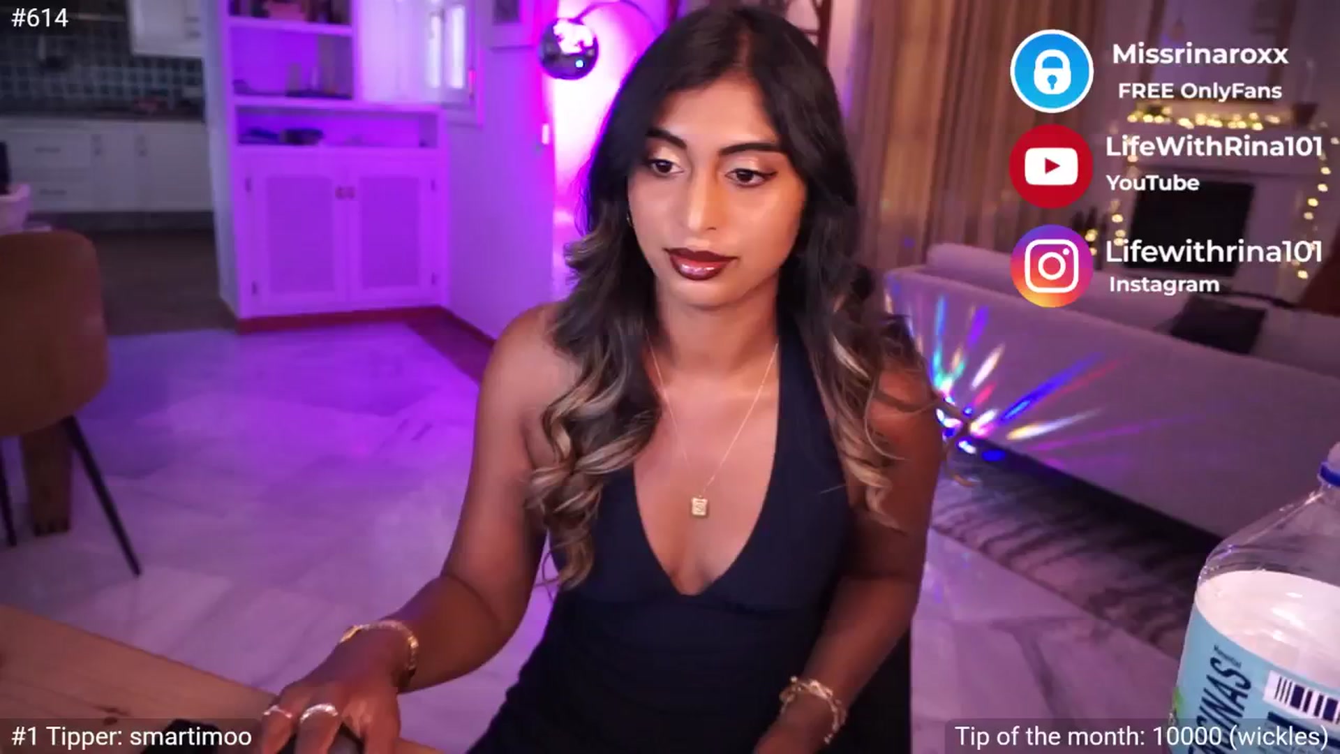 Gallery image thumbnail from Missrinaroxx's myfreecams stream on, 05/30/2025, 17:14 image 18 of 20
