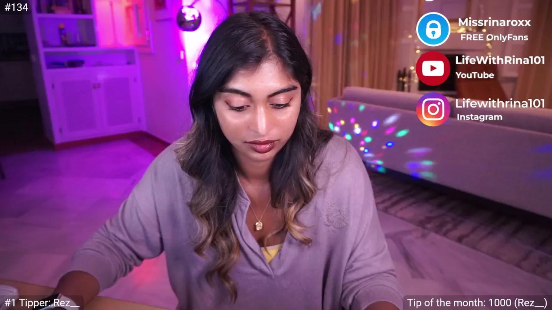 Gallery image thumbnail from Missrinaroxx's myfreecams stream on, 06/01/2025, 20:11 image 12 of 20