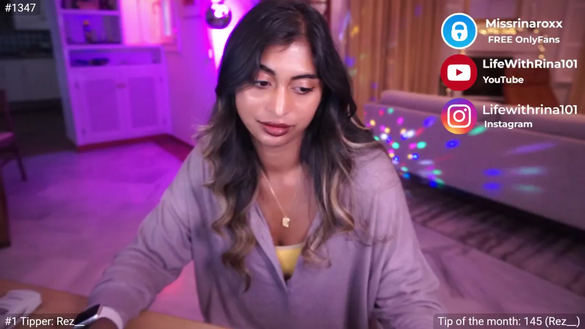 Gallery image thumbnail from Missrinaroxx's myfreecams stream on, 06/01/2025, 20:11 image 1 of 20