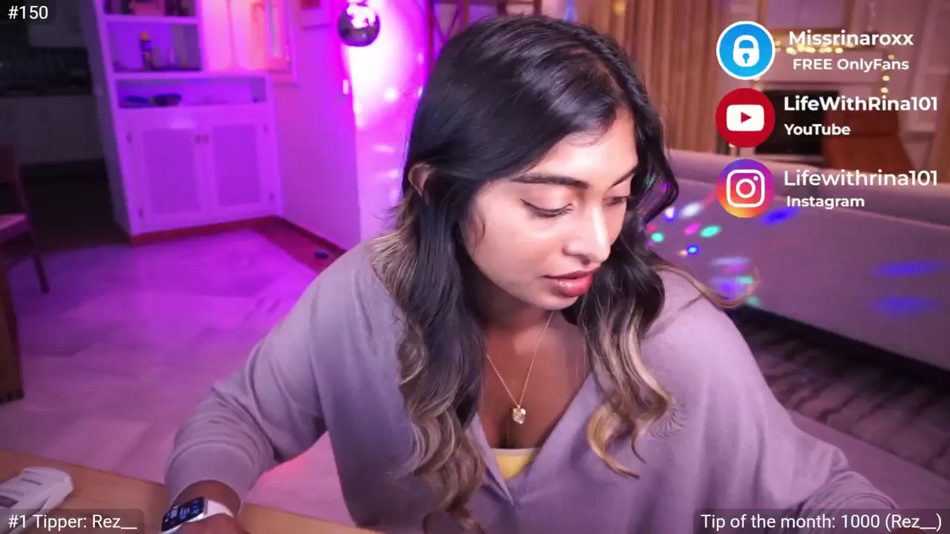Gallery image thumbnail from Missrinaroxx's myfreecams stream on, 06/01/2025, 20:11 image 9 of 20