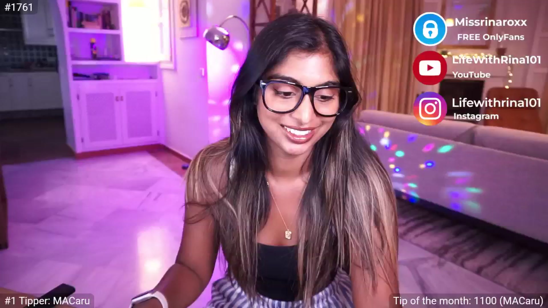 Gallery image thumbnail from Missrinaroxx's myfreecams stream on, 06/12/2025, 18:35 image 2 of 20