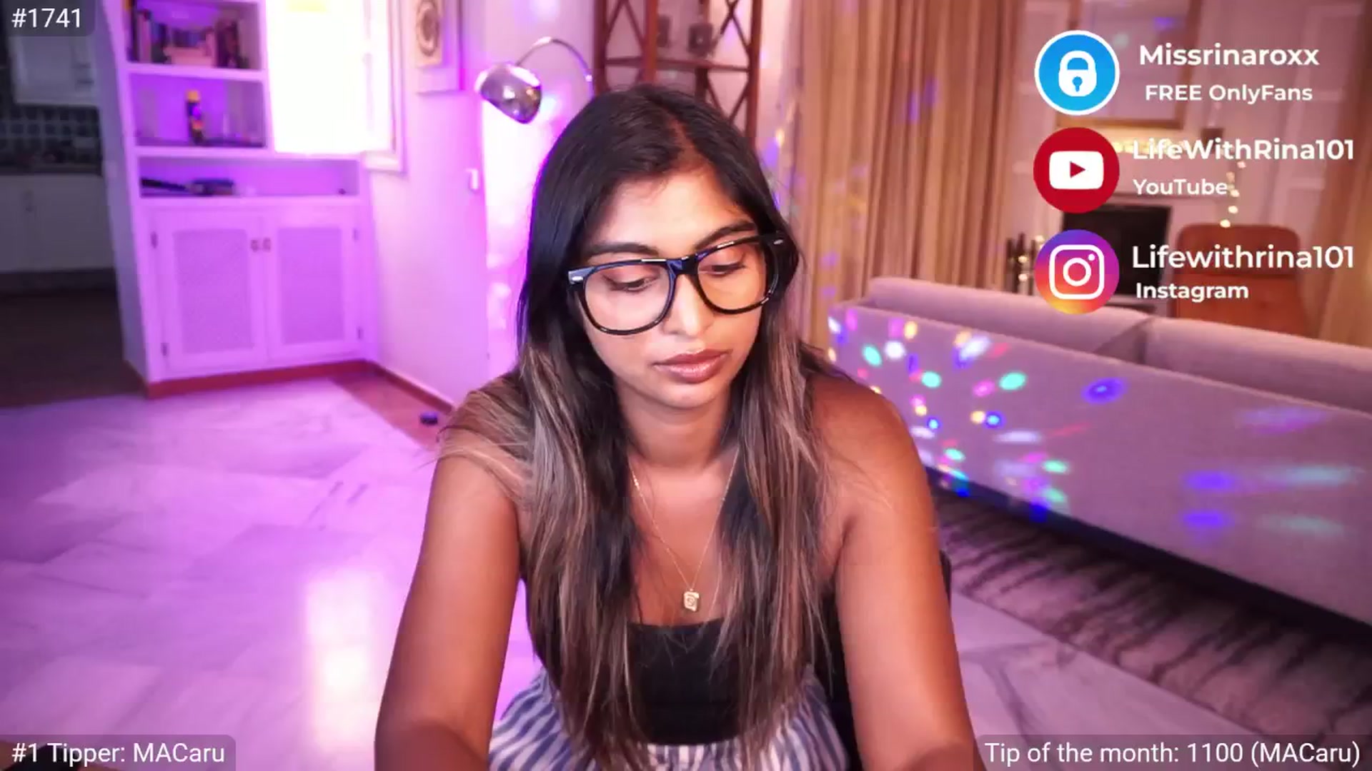 Gallery image thumbnail from Missrinaroxx's myfreecams stream on, 06/12/2025, 18:35 image 11 of 20