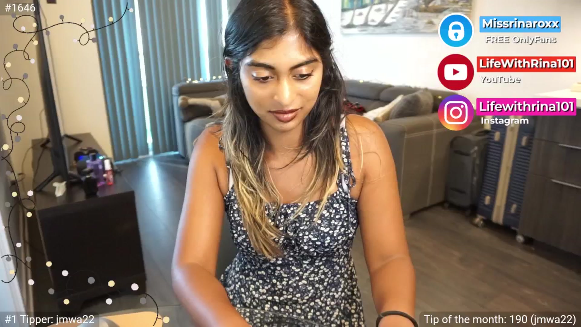 Gallery image thumbnail from Missrinaroxx's myfreecams stream on, 07/01/2025, 23:48 image 6 of 20