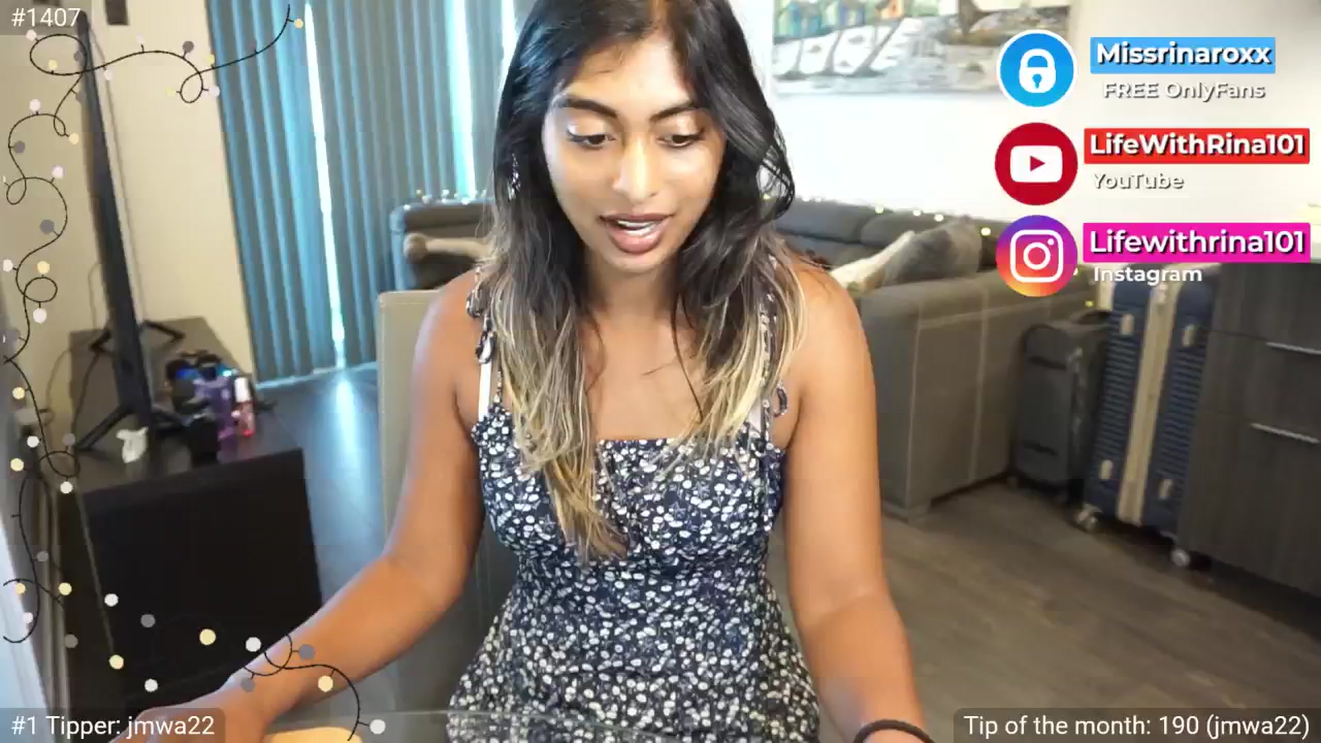 Gallery image thumbnail from Missrinaroxx's myfreecams stream on, 07/01/2025, 23:48 image 10 of 20