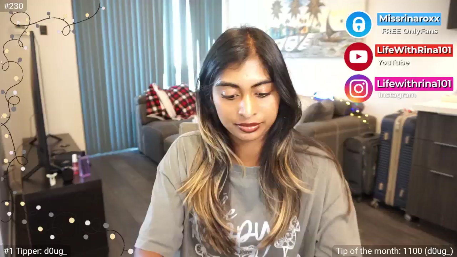 Gallery image thumbnail from Missrinaroxx's myfreecams stream on, 07/04/2025, 24:04 image 14 of 20