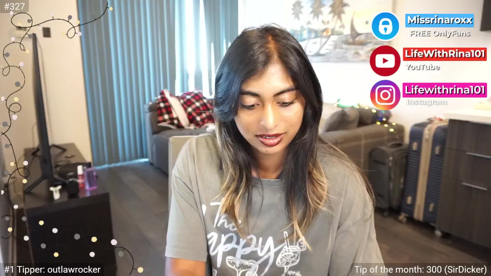 Gallery image thumbnail from Missrinaroxx's myfreecams stream on, 07/04/2025, 24:04 image 6 of 20