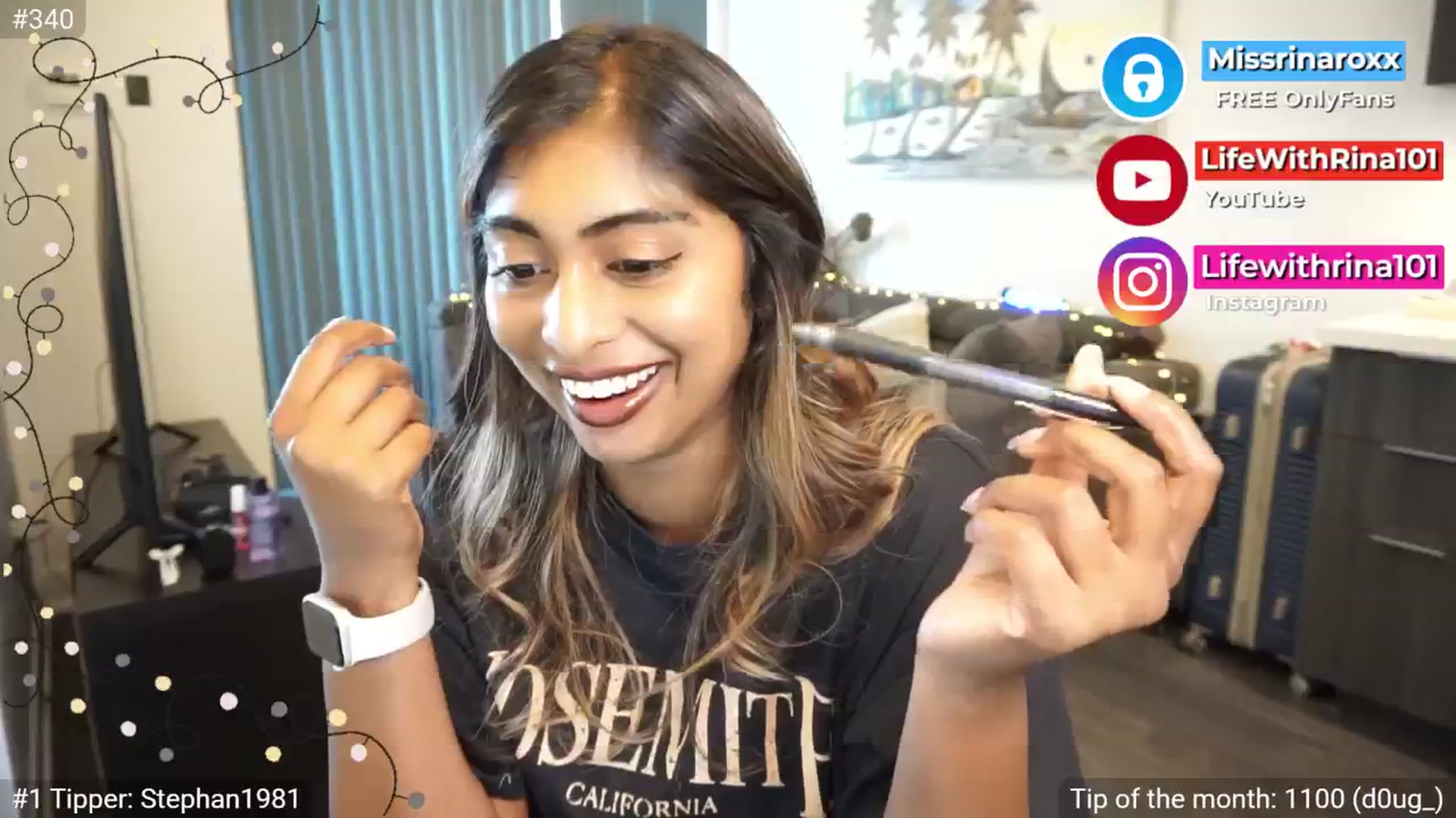 Gallery image thumbnail from Missrinaroxx's myfreecams stream on, 07/04/2025, 23:25 image 16 of 20
