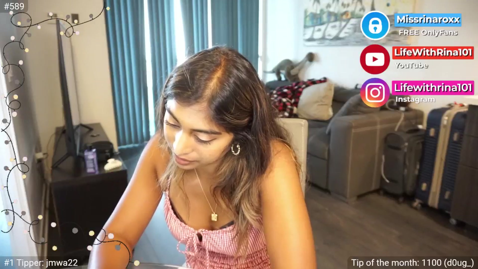 Gallery image thumbnail from Missrinaroxx's myfreecams stream on, 07/11/2025, 23:07 image 17 of 20