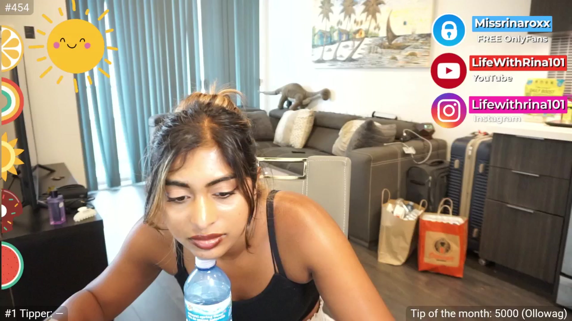 Gallery image thumbnail from Missrinaroxx's myfreecams stream on, 07/16/2025, 23:07 image 3 of 20