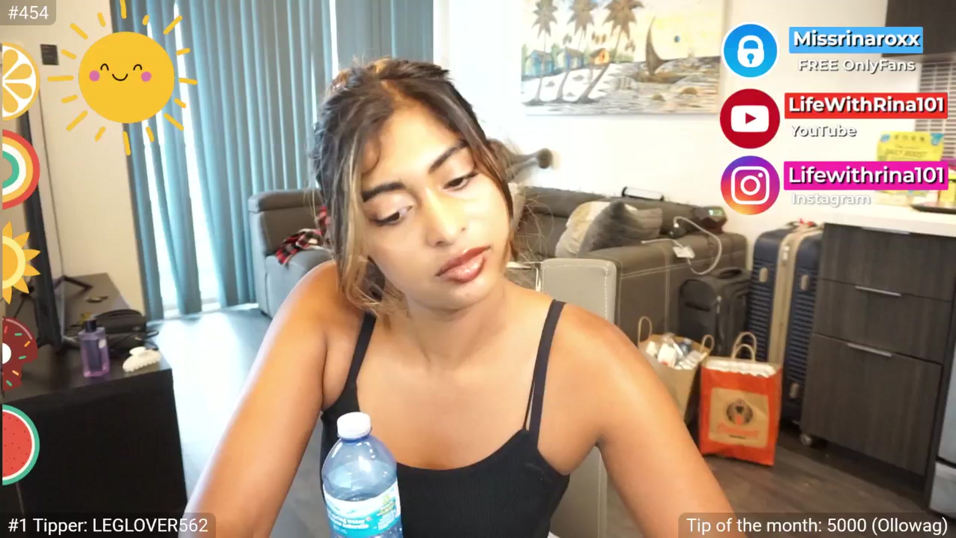Gallery image thumbnail from Missrinaroxx's myfreecams stream on, 07/16/2025, 23:07 image 4 of 20