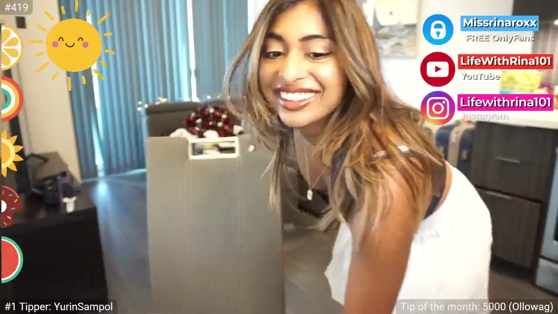 Gallery image thumbnail from Missrinaroxx's myfreecams stream on, 07/21/2025, 23:34 image 13 of 20