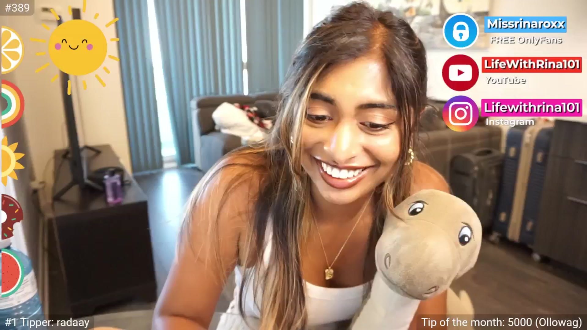 Gallery image thumbnail from Missrinaroxx's myfreecams stream on, 07/22/2025, 23:33 image 20 of 20