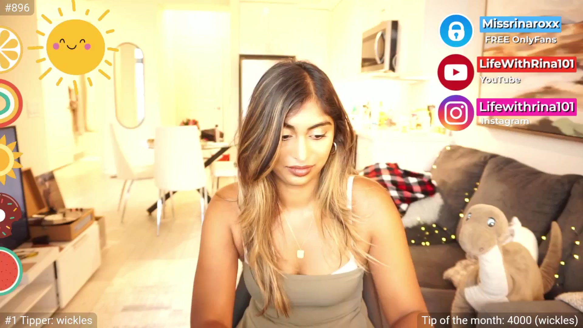 Gallery image thumbnail from Missrinaroxx's myfreecams stream on, 08/13/2025, 23:09 image 7 of 20