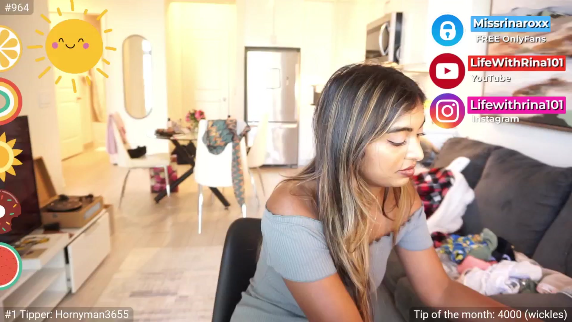 Gallery image thumbnail from Missrinaroxx's myfreecams stream on, 08/15/2025, 19:05 image 15 of 20
