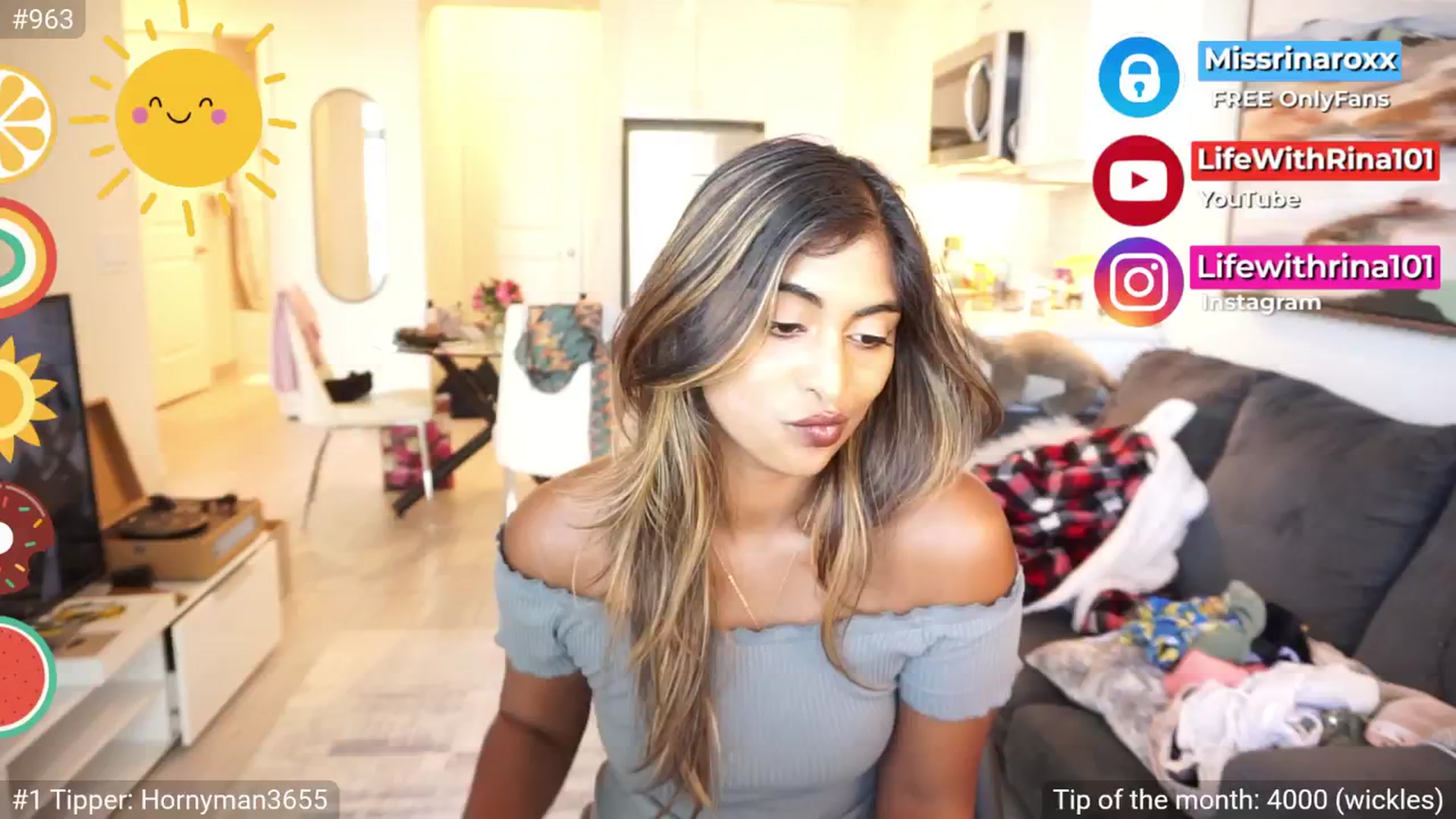 Gallery image thumbnail from Missrinaroxx's myfreecams stream on, 08/15/2025, 19:05 image 16 of 20