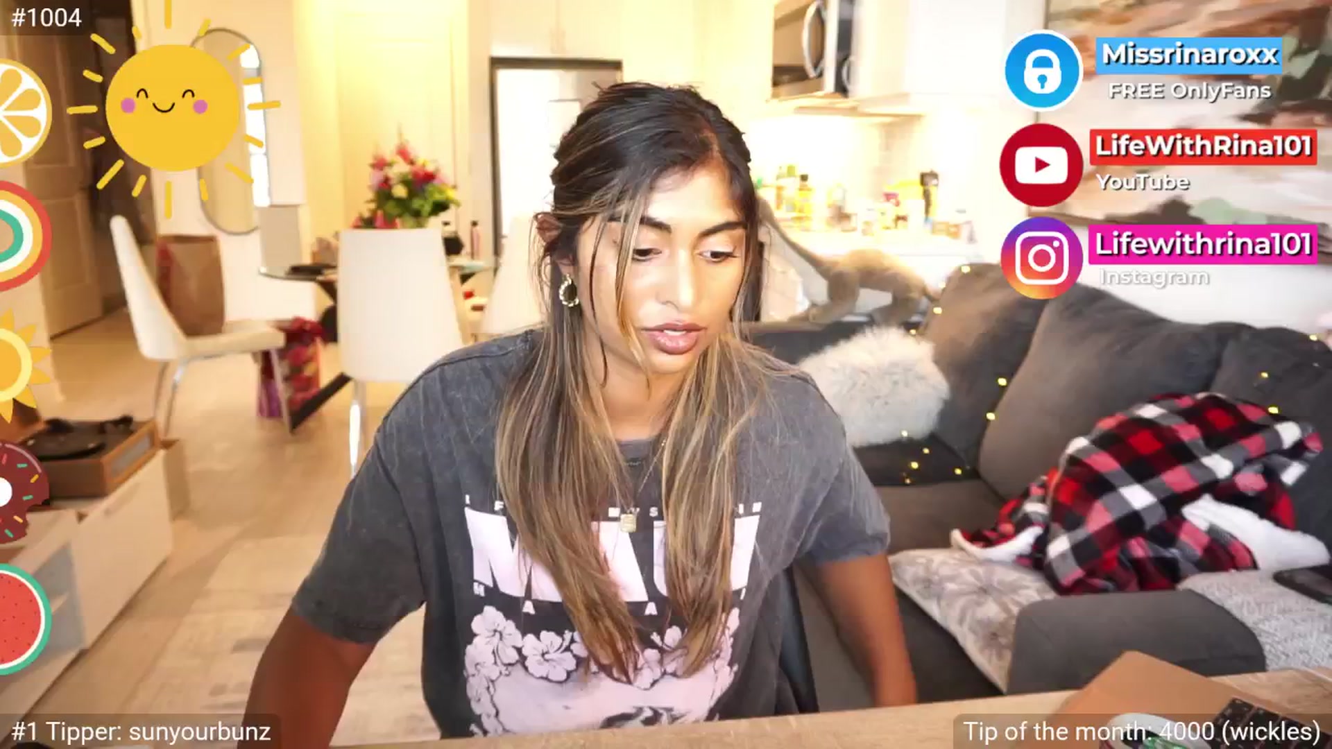 Gallery image thumbnail from Missrinaroxx's myfreecams stream on, 08/18/2025, 23:12 image 16 of 20