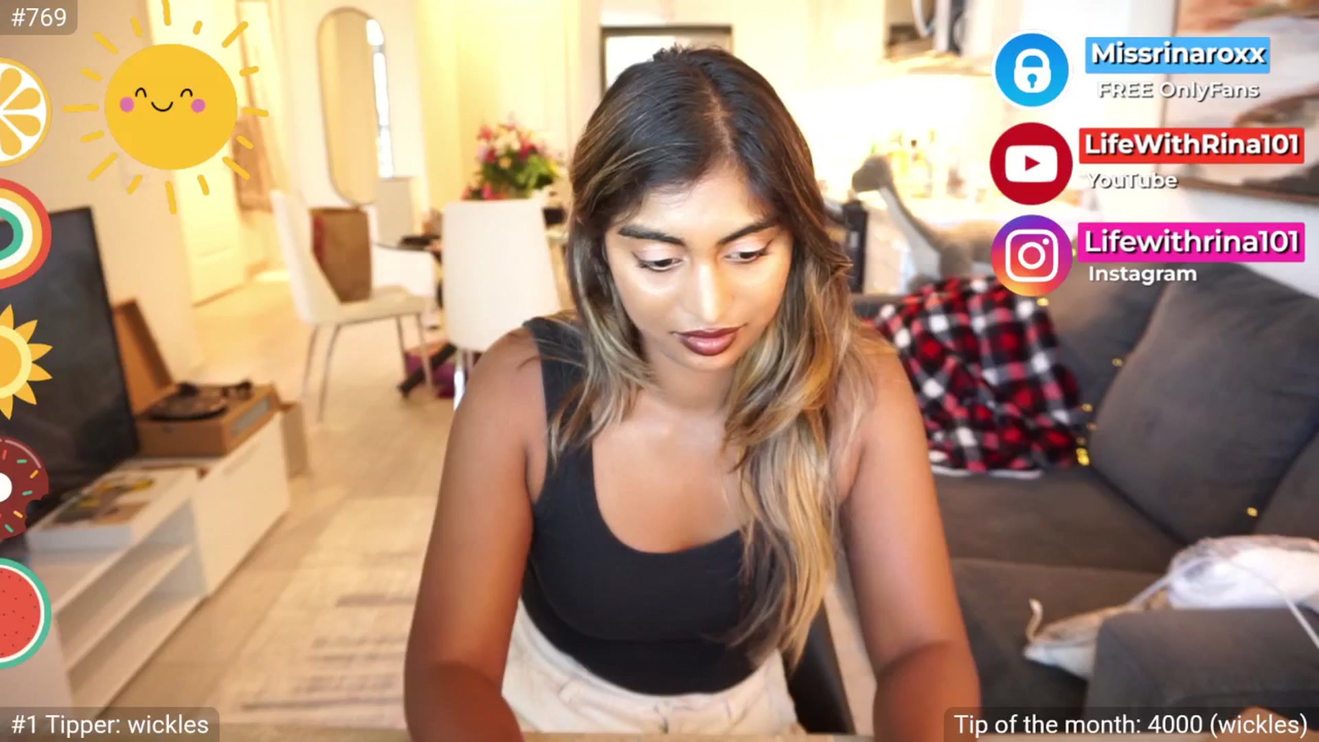 Gallery image thumbnail from Missrinaroxx's myfreecams stream on, 08/21/2025, 22:54 image 17 of 20