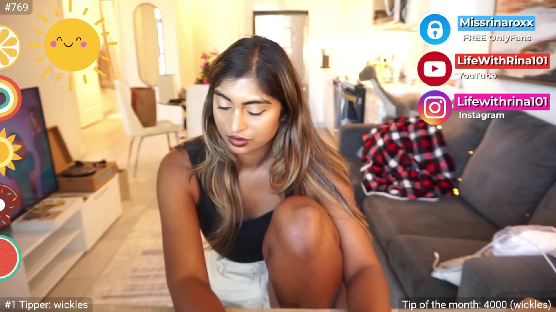 Gallery image thumbnail from Missrinaroxx's myfreecams stream on, 08/21/2025, 22:54 image 15 of 20