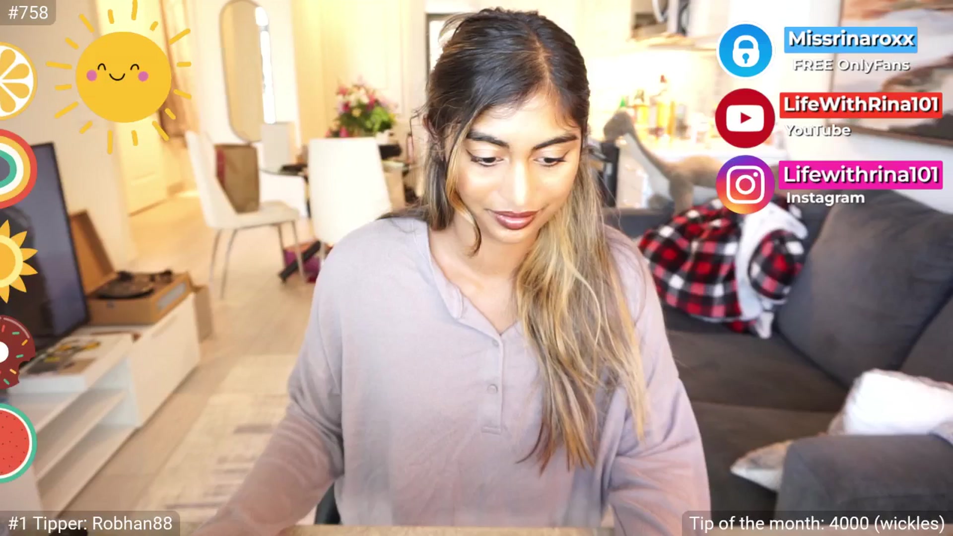Gallery image thumbnail from Missrinaroxx's myfreecams stream on, 08/22/2025, 19:16 image 11 of 20