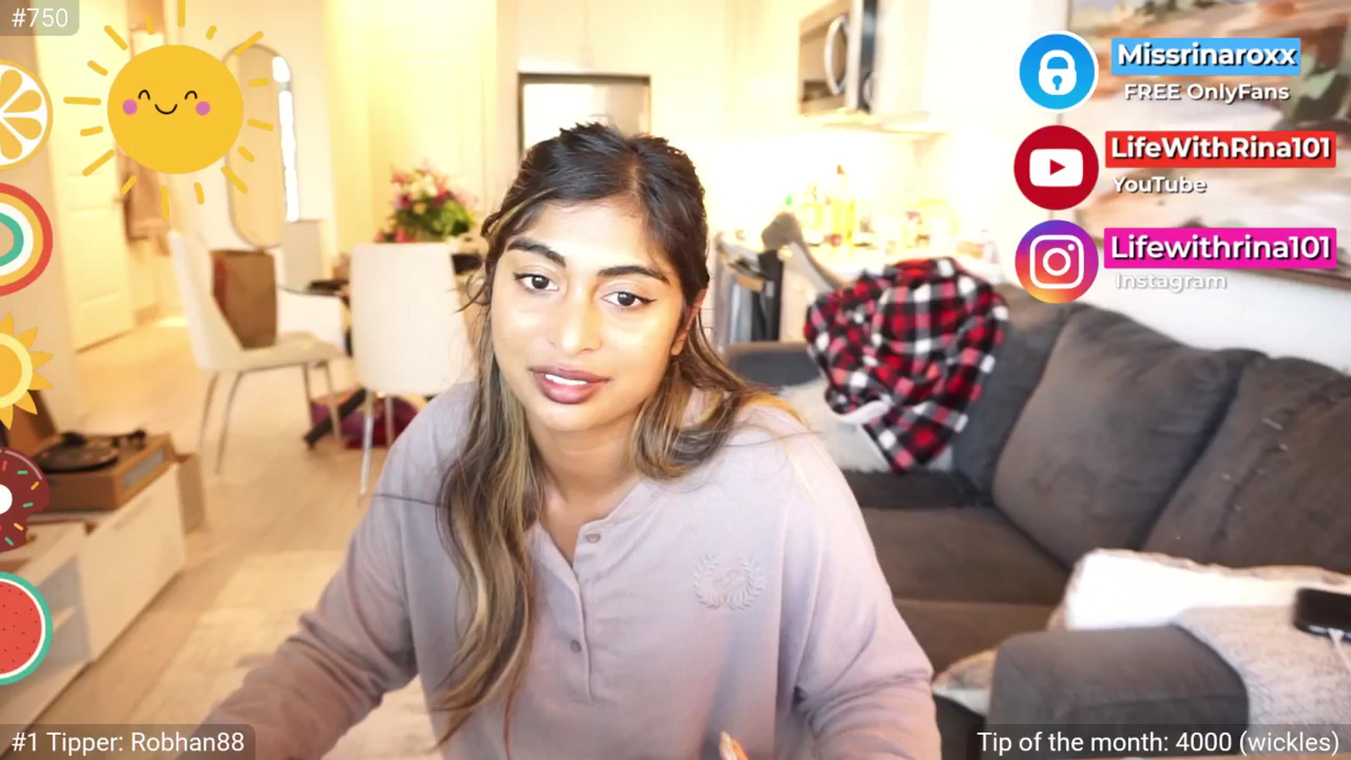 Gallery image thumbnail from Missrinaroxx's myfreecams stream on, 08/22/2025, 22:40 image 17 of 20